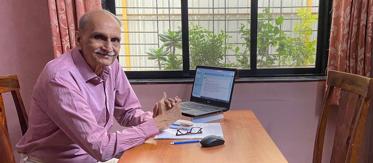 Professor Vijay Shahane - Desktop Banner