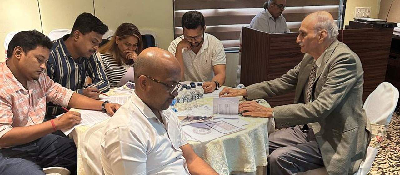 Professor Vijay Shahane - Desktop Banner